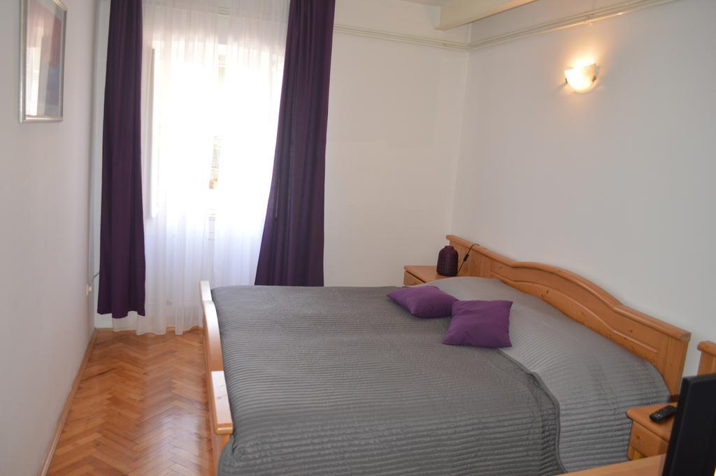 Guest House Kolarin 슬라노 객실 사진