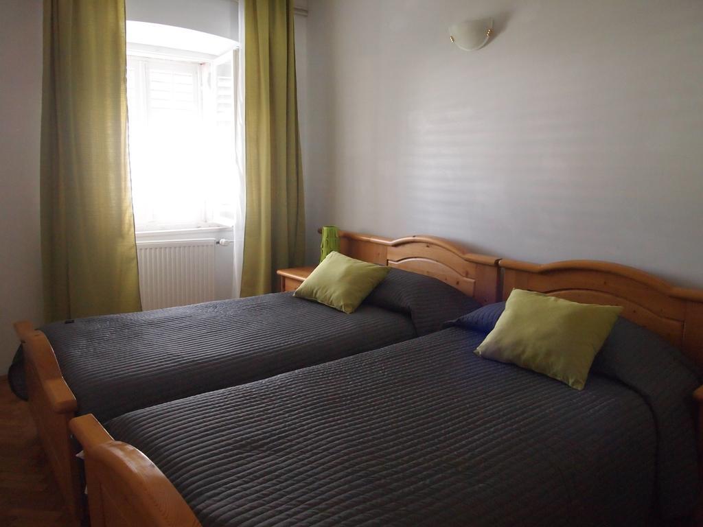 Guest House Kolarin 슬라노 객실 사진